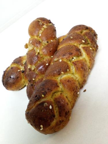 לחם שום