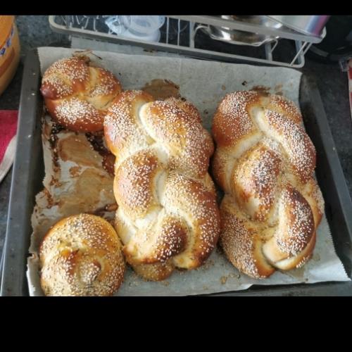 חלות ליכבוד שבת