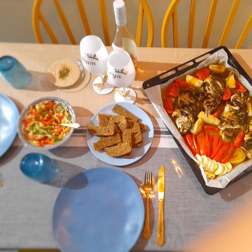 דגי מושט טריים 🐟בתיבול נענע 🤤
לצד ירקות אפויים🧅🫑🍅🥦
לחם כוסמין 100% שהפך לזעתר

