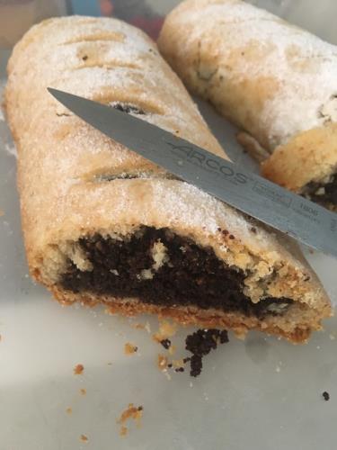 רולדה פריכה מאוד עם פרג 