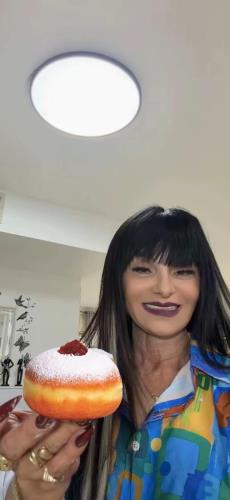 סופגניות קלאסיות במילוי ריבה 