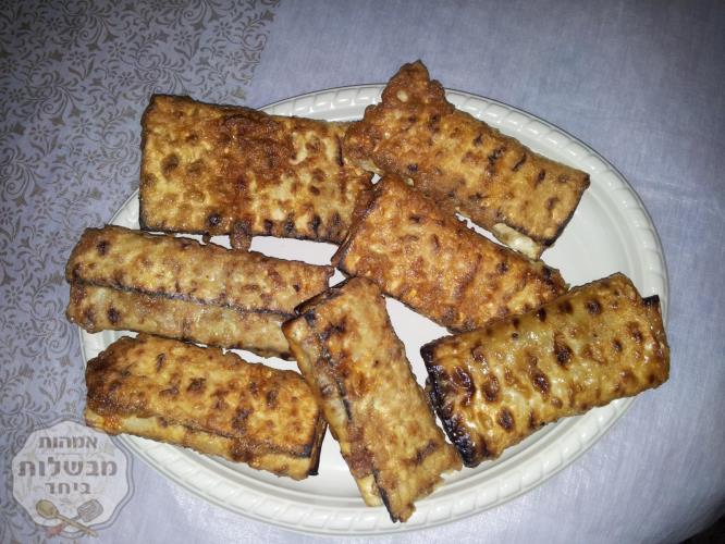 מצה מגולגלת עם בשר טחון
