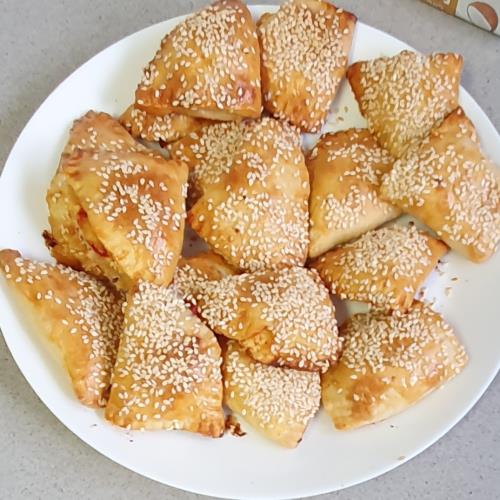 בורקיטוס גבינה ופילפלים קלויים