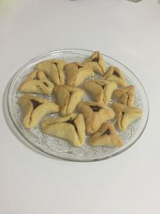 אוזני המן ממולאים עם שוקולד מריר ופרג