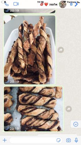 אצבעות בצק עלים עם שוקולד
