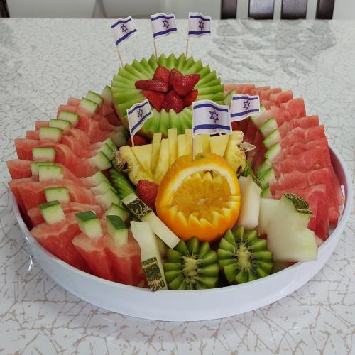 מגשי פירות קייציים